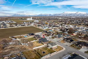 Bird's eye view featuring a mountain view