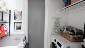 Washroom with washer and dryer