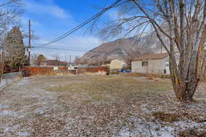 View of yard featuring a mountain view