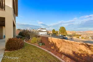 View of yard featuring a mountain view