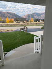 View of yard featuring a mountain view