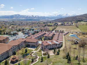 Aerial view with a mountain view