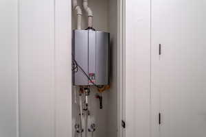 Interior details with water heater