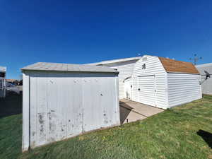2 large sheds