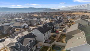 Bird's eye view featuring a mountain view