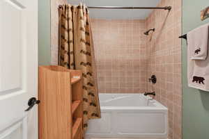 Bathroom with shower / bath combo