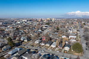 Aerial view with a mountain view