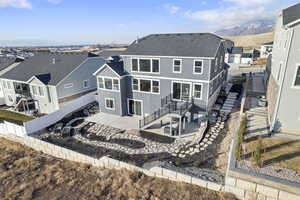 Birds eye view of property with mountain views