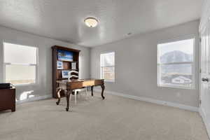 Upstairs bedroom #3 with en-suite jack-and-jill bathroom