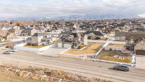 Drone / aerial view featuring a mountain view