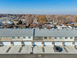 Birds eye view of property