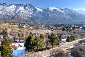 View of mountain feature