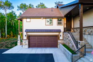 View of front facade with a garage