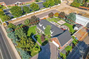 Bird's eye view with a residential view