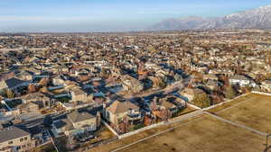 Drone / aerial view featuring a mountain view