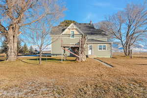 View of front of home with a front lawn