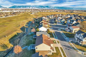 Bird's eye view featuring a mountain view