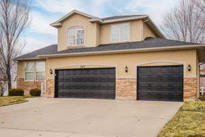 View of front of house featuring a garage