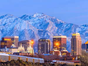 City view with a mountain view