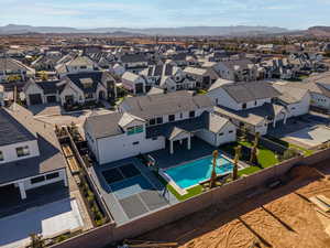 Drone / aerial view featuring a mountain view