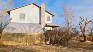 View of home's exterior