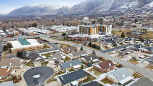 Bird's eye view with a mountain view