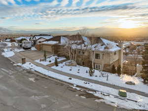 Snowy aerial view with a mountain view