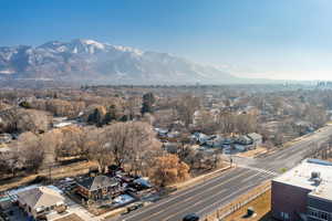 Bird's eye view featuring a mountain view