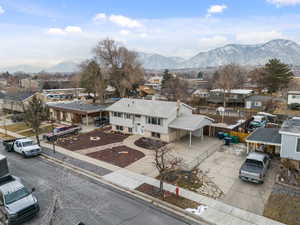 Bird's eye view featuring a mountain view