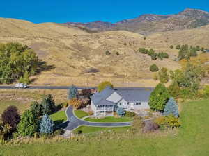 Bird's eye view with a rural view and a mountain view