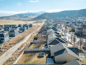 Bird's eye view with a mountain view