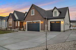 View of front of house featuring a garage