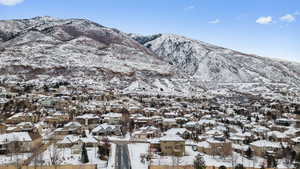 View of mountain feature