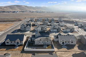 Bird's eye view with a mountain view