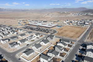 Bird's eye view with a mountain view