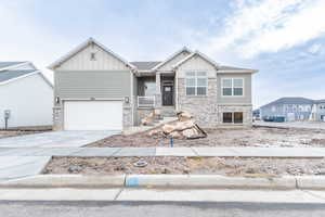 View of front of home featuring a porch