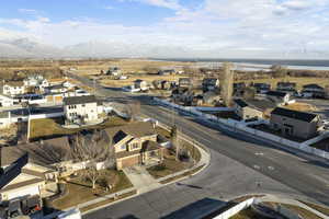 Aerial view with a mountain view