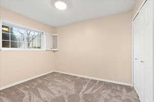 Unfurnished bedroom