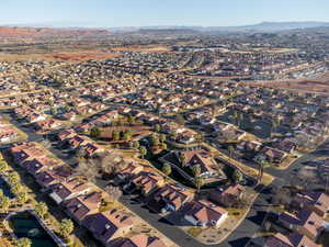 Drone / aerial view featuring a mountain view