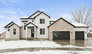 View of front of house featuring a garage
