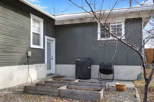 Exterior entry to back patio