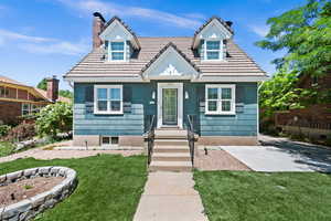 View of front of home featuring a front yard