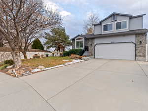 View of front of house featuring a garage