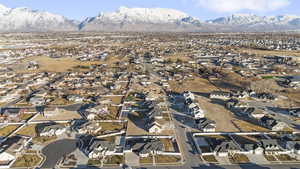 Bird's eye view with a mountain view