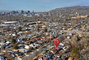 Bird's eye view with a mountain view