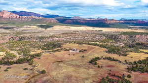 View of mountain feature