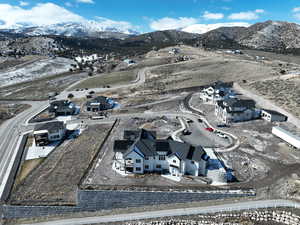 Drone / aerial view featuring a mountain view