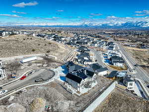 Drone / aerial view featuring a mountain view