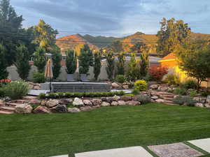 View of yard featuring a mountain view