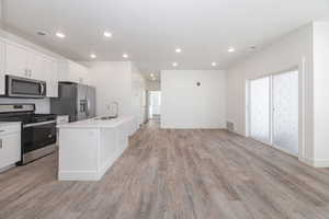 Kitchen Family room